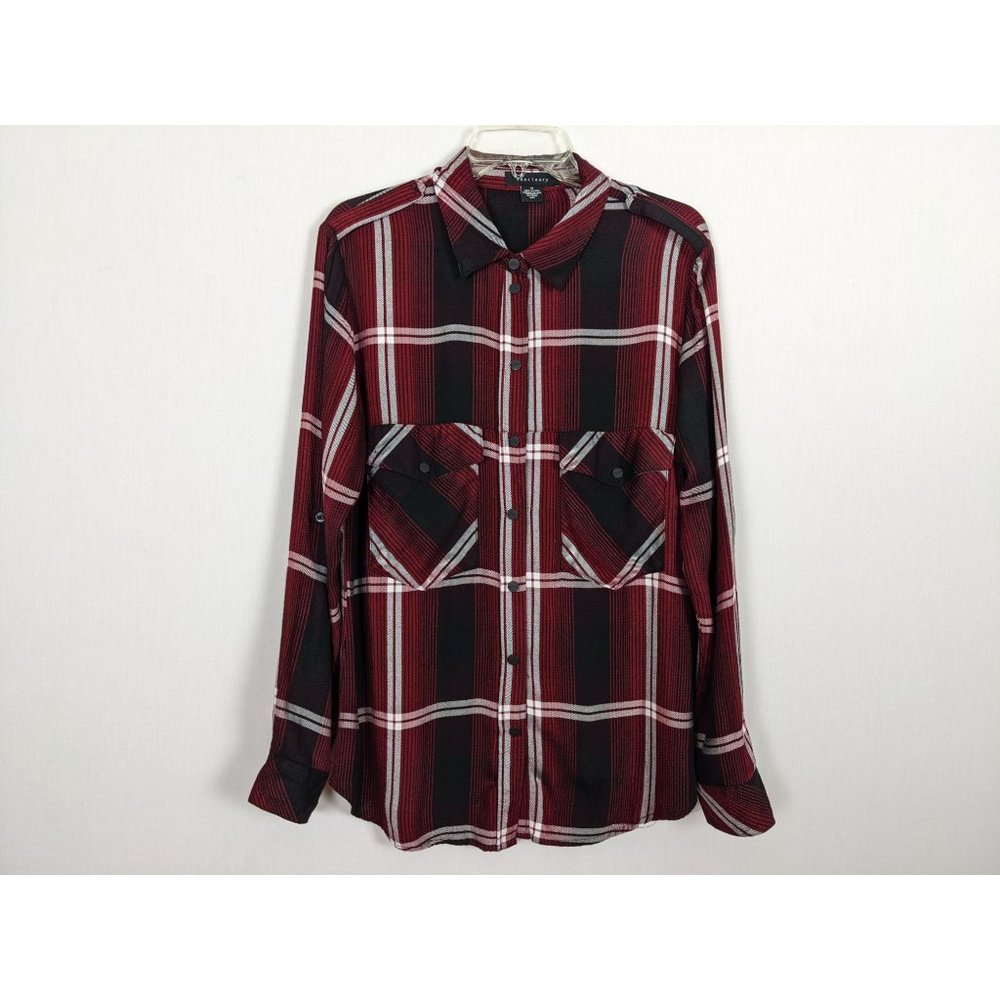 Sanctuary long tab snap sleeve plaid red‎ black long length rayon blouse M